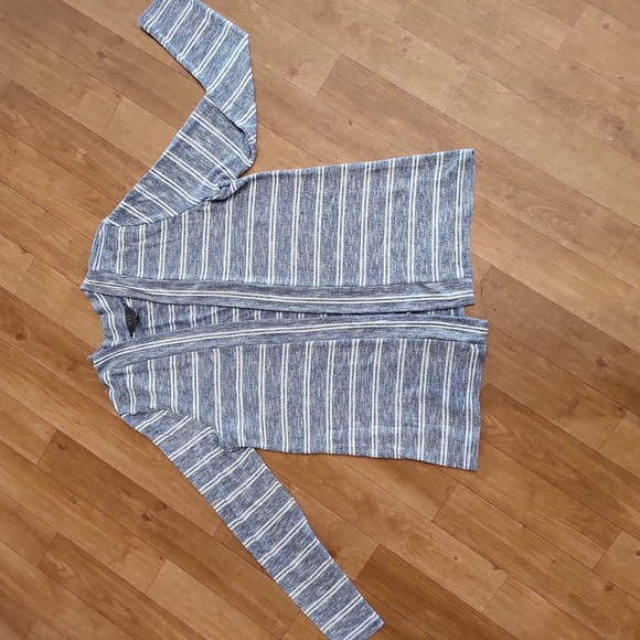 Cardigan - Picture 1 of 5